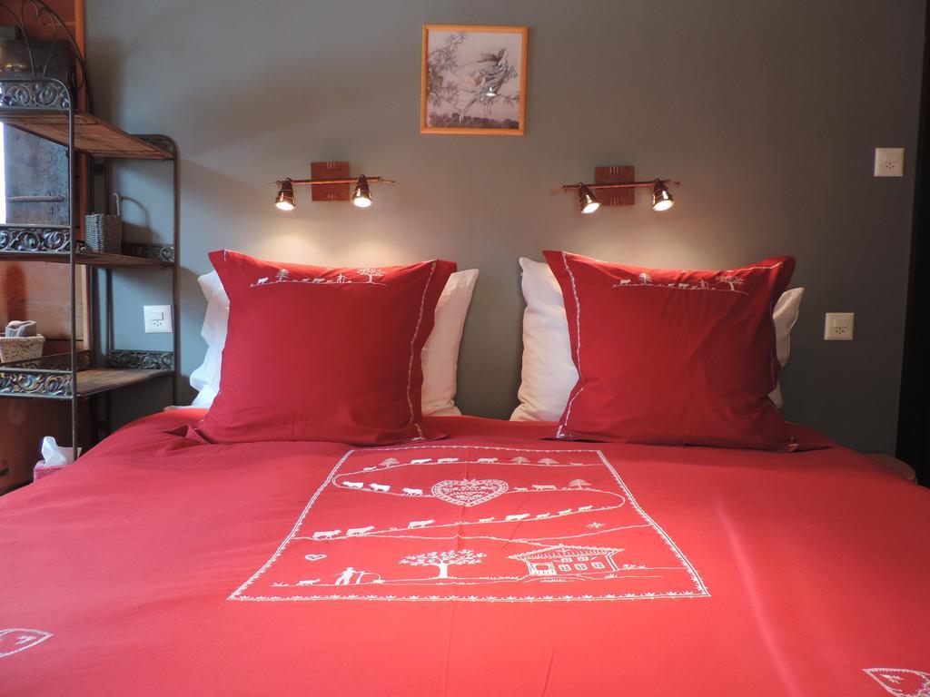Bed and Breakfast La Demeure Des Elfes Albinen Zimmer foto